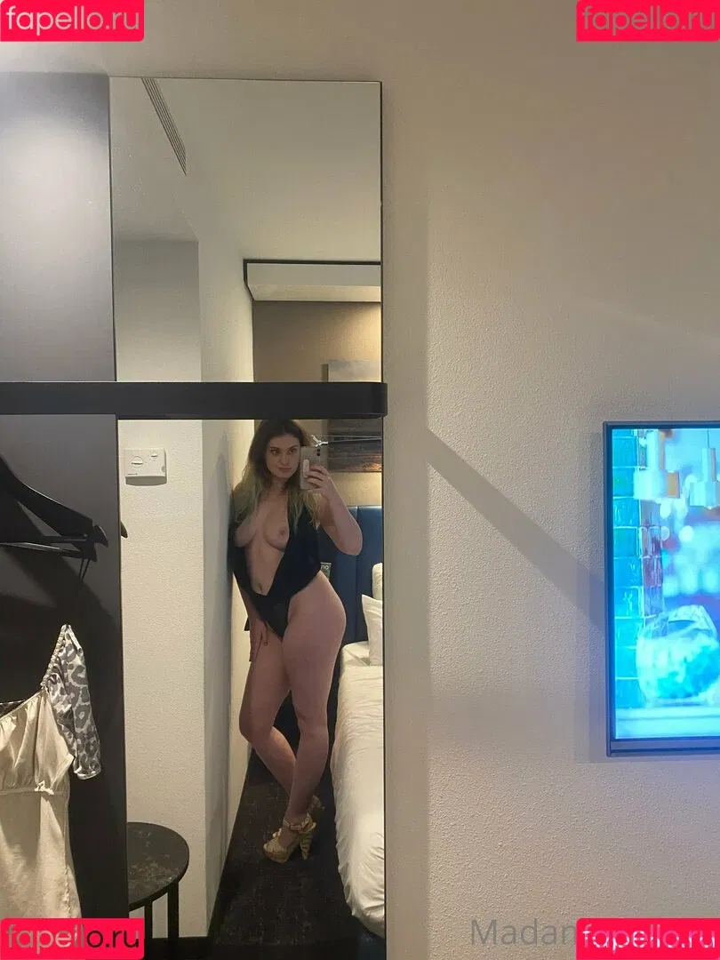 Madame Cersei Onlyfans Photo Gallery 