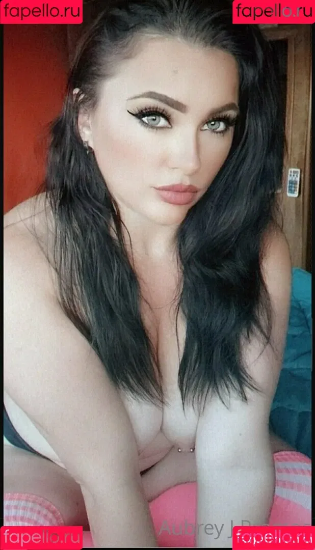 aubreyj20 Onlyfans Photo Gallery 