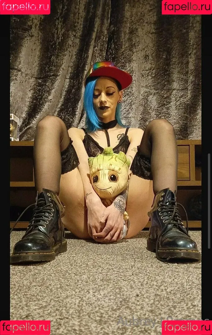aubreyj20 Onlyfans Photo Gallery 