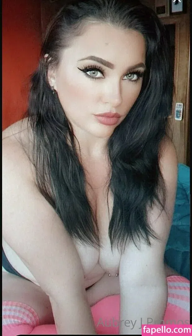 aubreyj20 Onlyfans Photo Gallery 