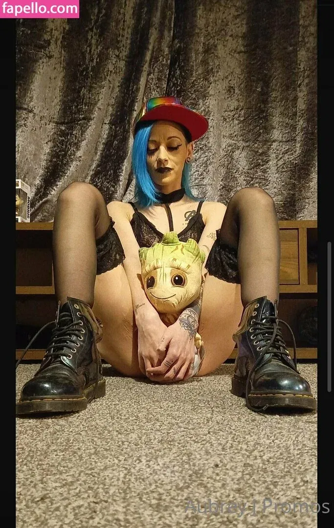 aubreyj20 Onlyfans Photo Gallery 