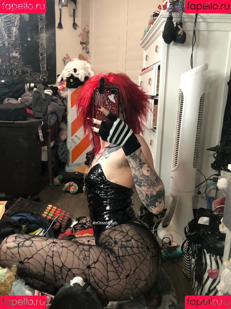 r0ttedfl3sh Onlyfans Photo Gallery 