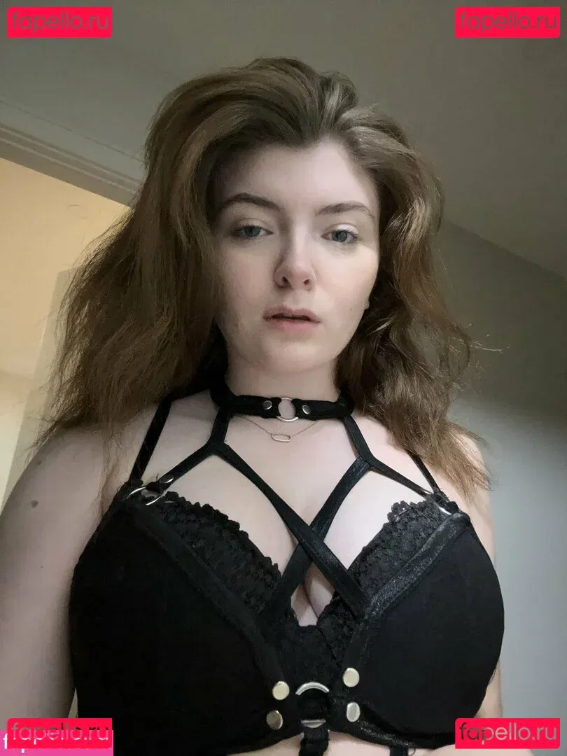 Urfriendaj Onlyfans Photo Gallery 