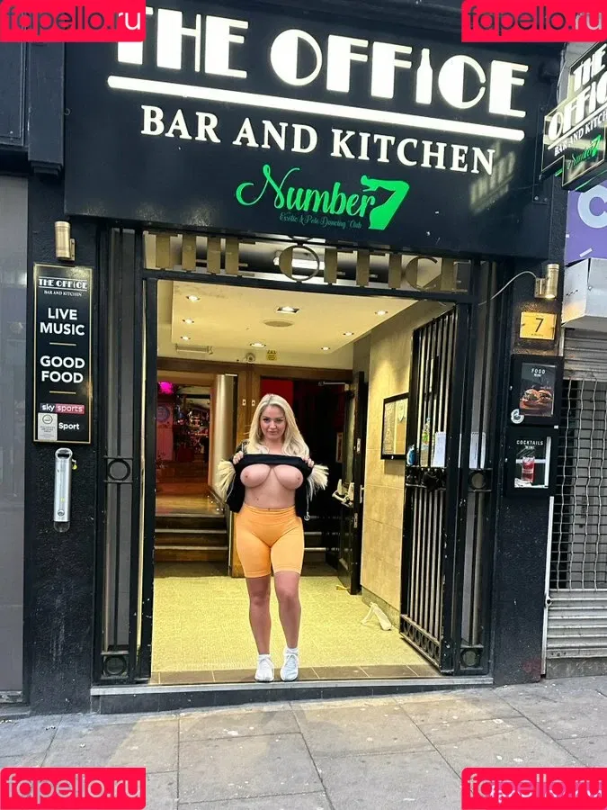 Lana Wolf Onlyfans Photo Gallery 