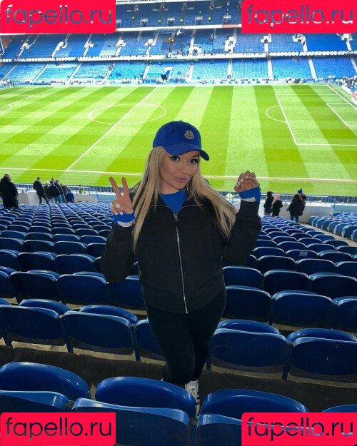 Lana Wolf Onlyfans Photo Gallery 