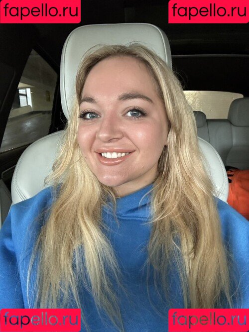 Lana Wolf Onlyfans Photo Gallery 