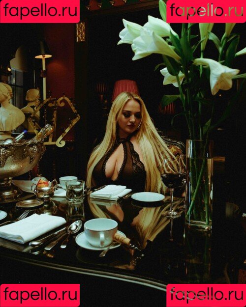 Lana Wolf Onlyfans Photo Gallery 