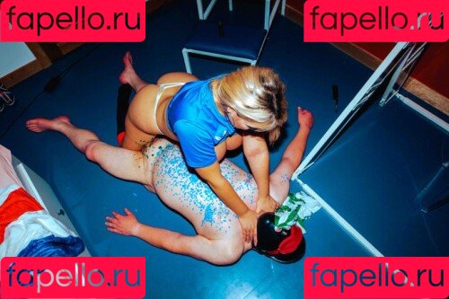 Lana Wolf Onlyfans Photo Gallery 