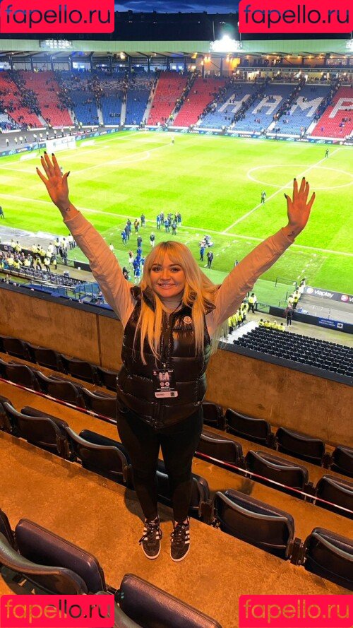 Lana Wolf Onlyfans Photo Gallery 