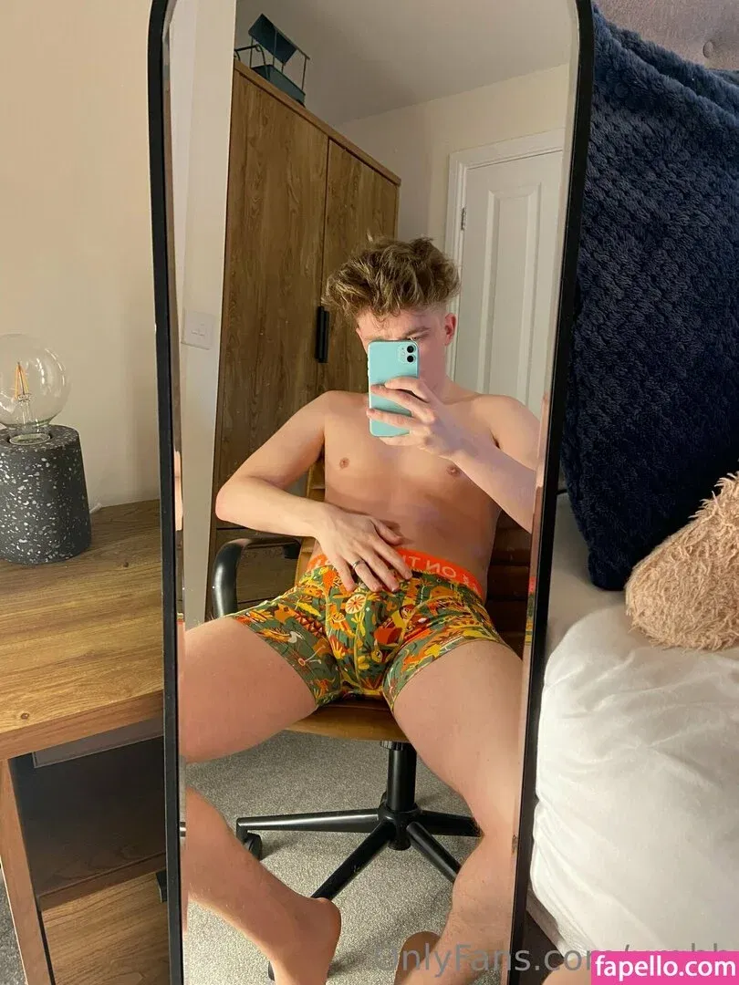 urghh Onlyfans Photo Gallery 