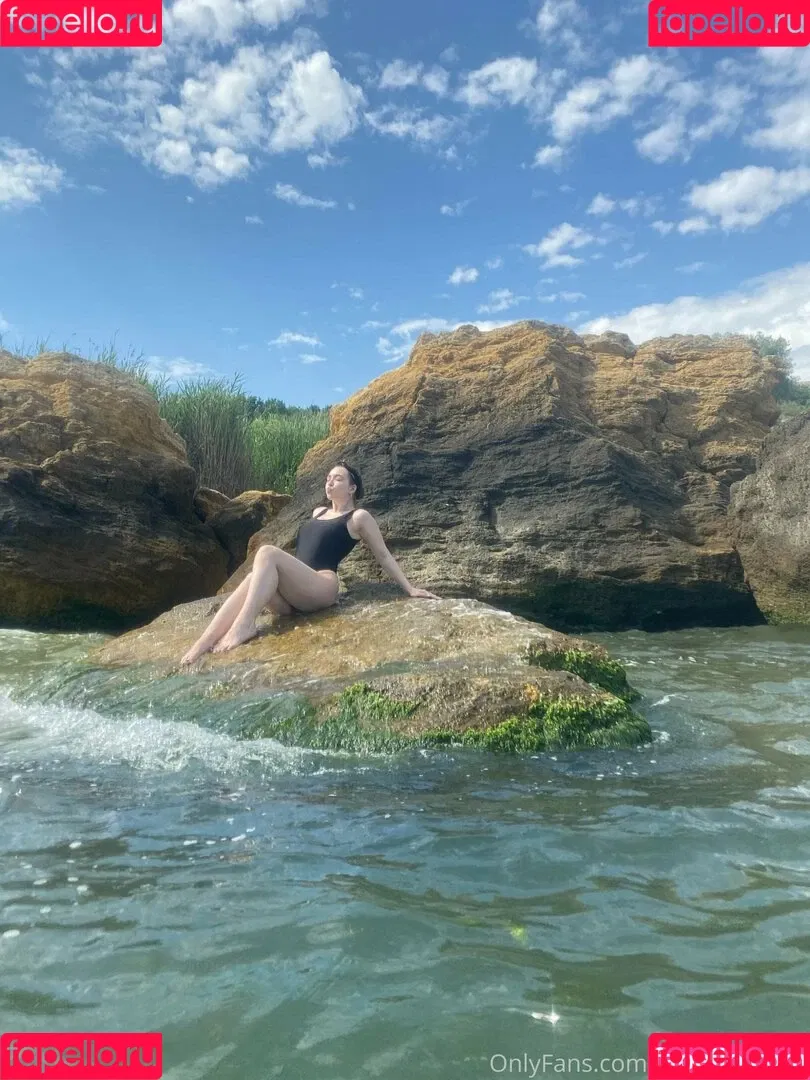 Milana Onlyfans Photo Gallery 