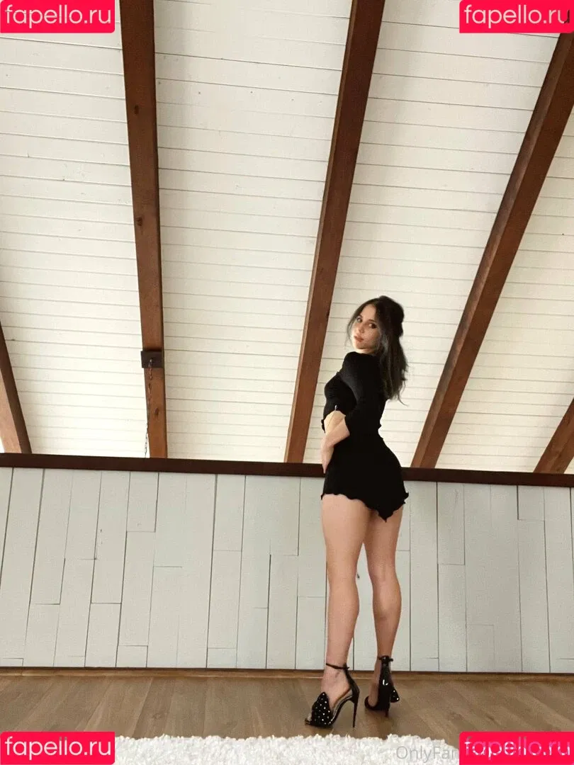Violette Onlyfans Photo Gallery 