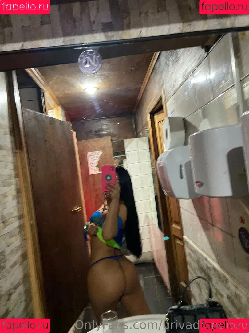 privado.honey Onlyfans Photo Gallery 