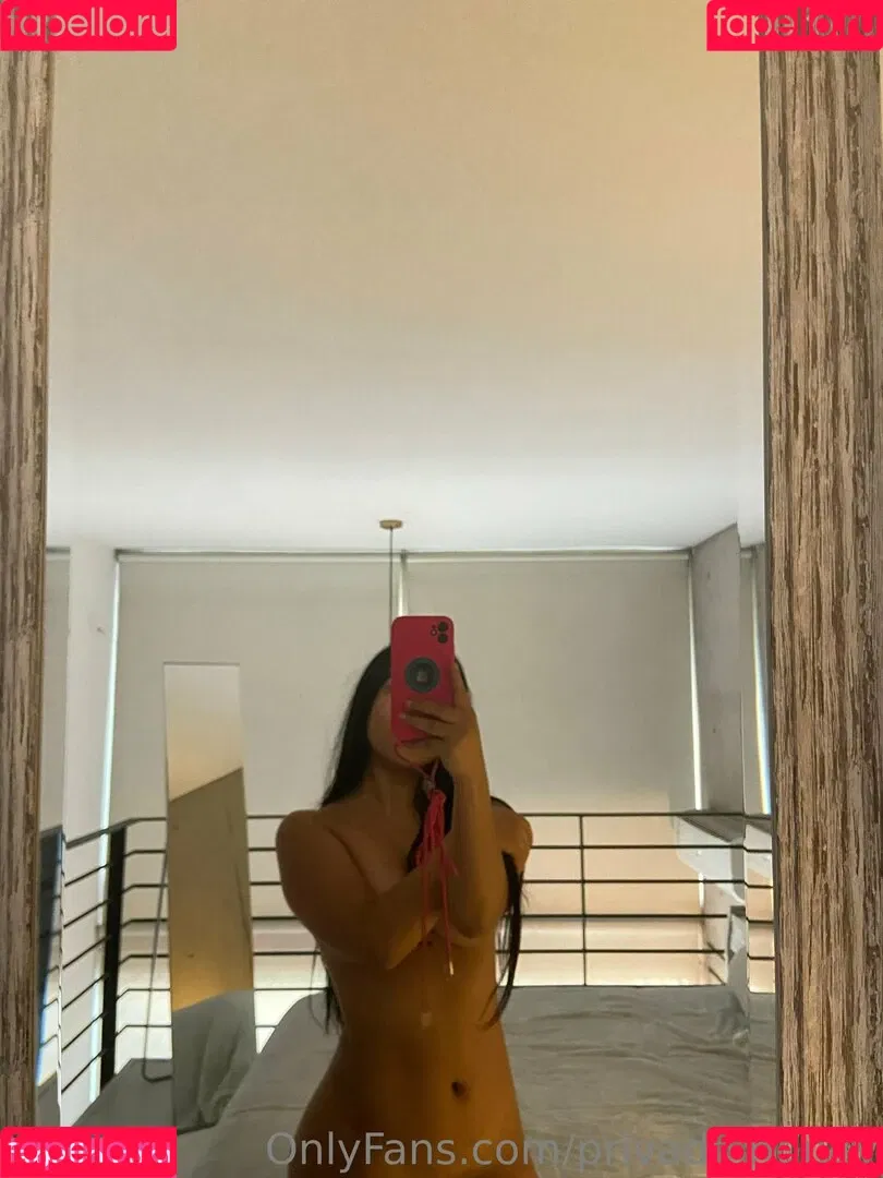 privado.honey Onlyfans Photo Gallery 