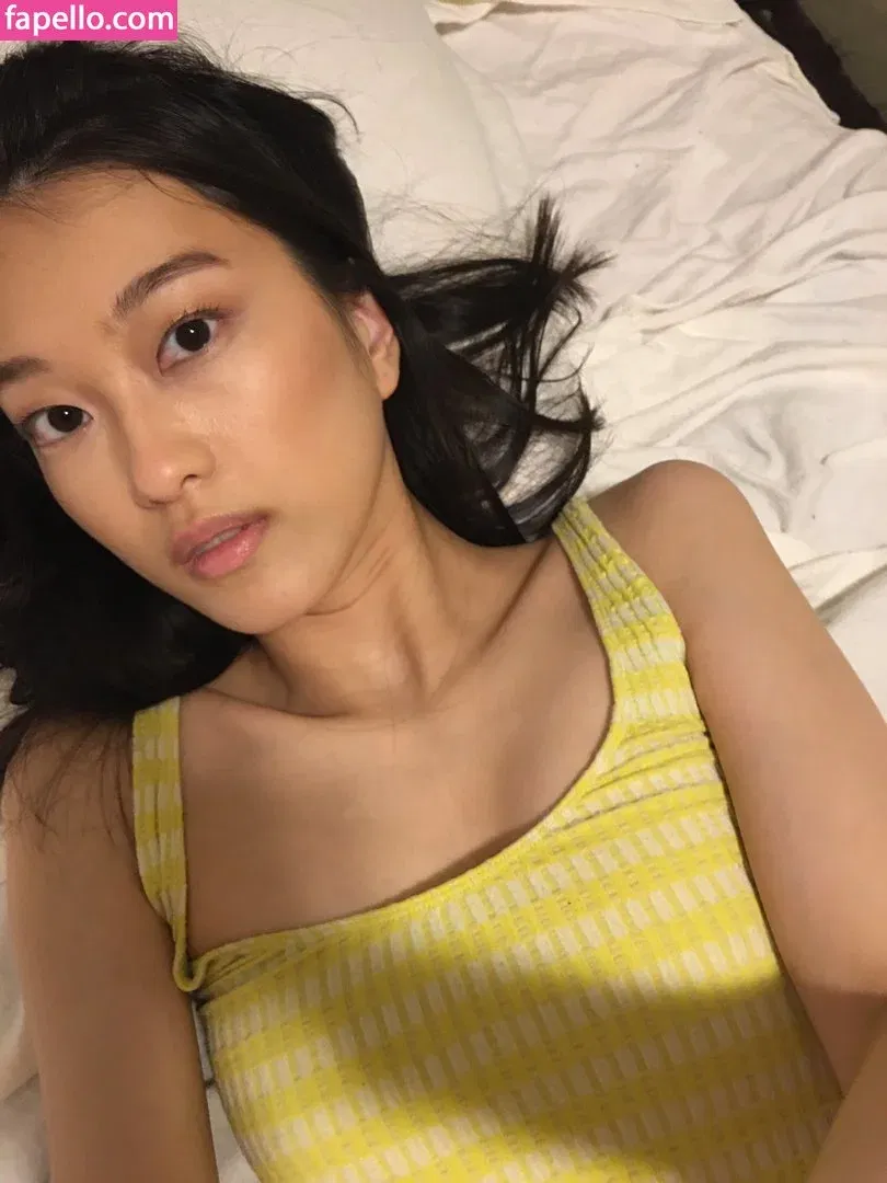 lunaazngirl Onlyfans Photo Gallery 