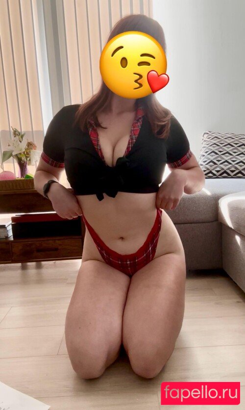 Larissa Mayer Nude Onlyfans Photo 8