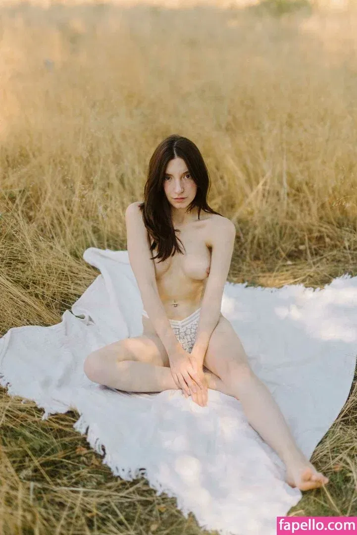 Sophei Bird Onlyfans Photo Gallery 