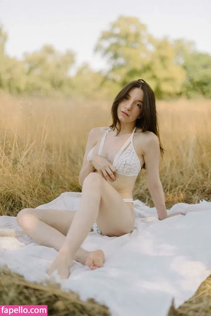 Sophei Bird Onlyfans Photo Gallery 