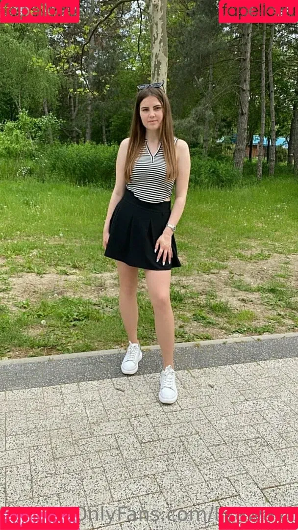 lisawayt Onlyfans Photo Gallery 