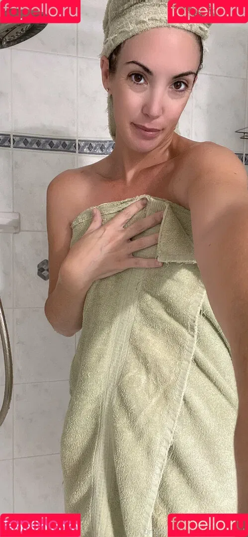 iamnotyoursub Onlyfans Photo Gallery 