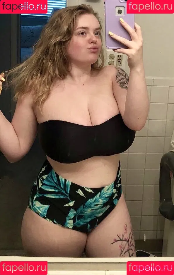 playwithtayyy Onlyfans Photo Gallery 