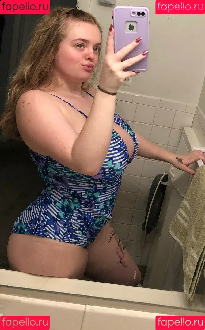 playwithtayyy Onlyfans Photo Gallery 