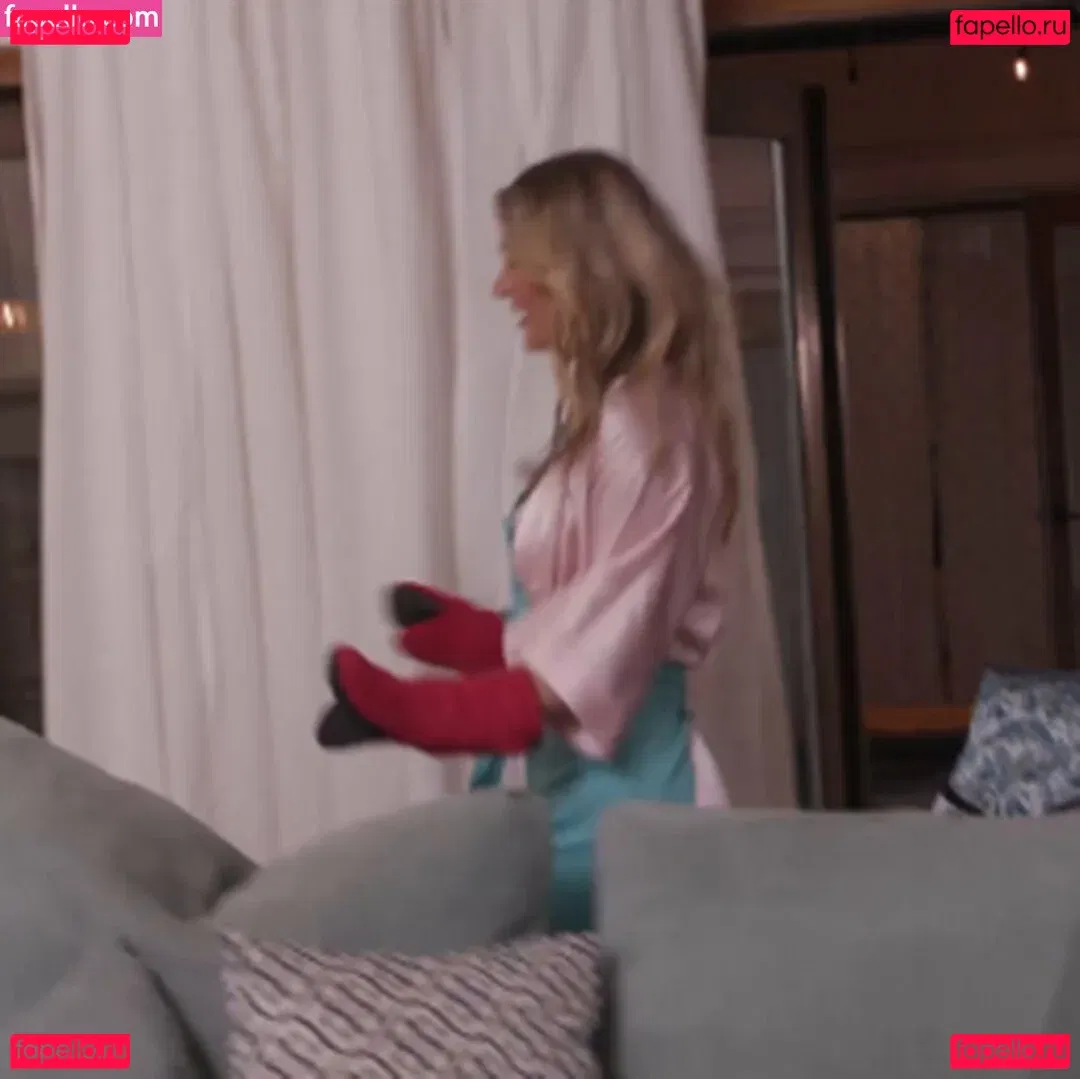 Ella Reese Onlyfans Photo Gallery 