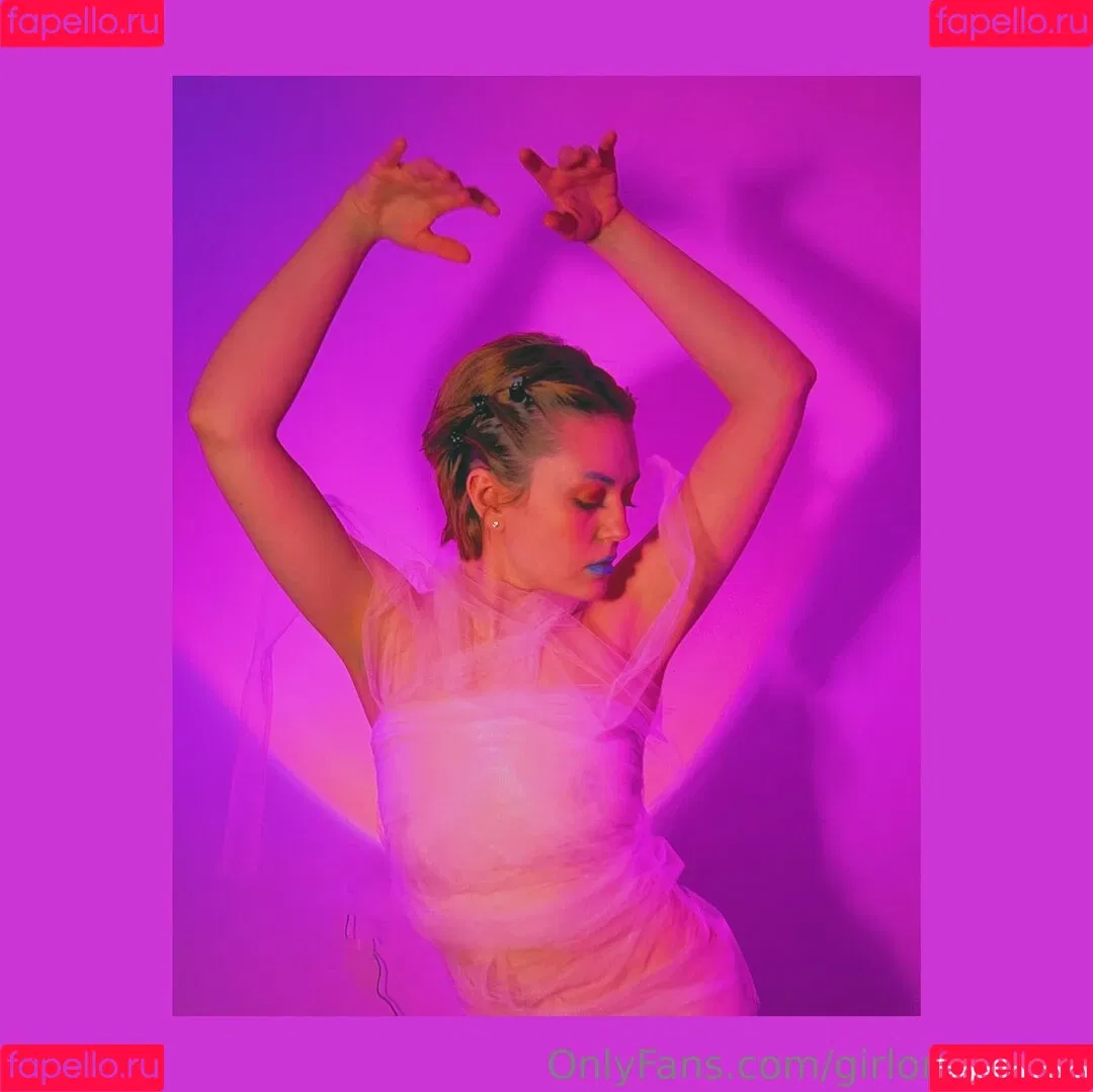 Girl On Cinema Onlyfans Photo Gallery 