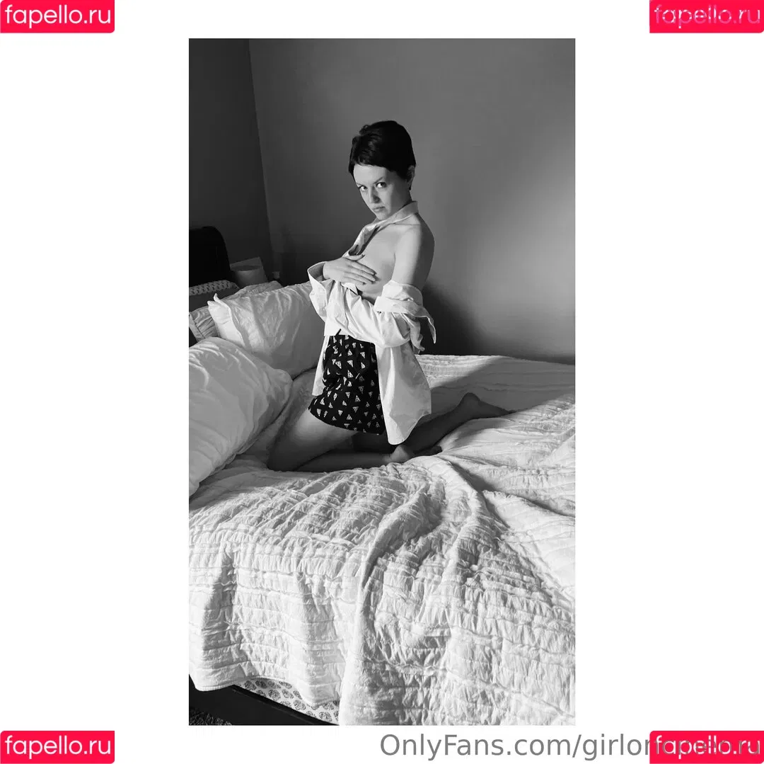 Girl On Cinema Onlyfans Photo Gallery 