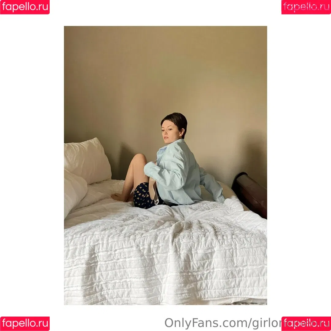 Girl On Cinema Onlyfans Photo Gallery 