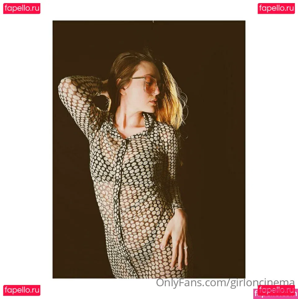 Girl On Cinema Onlyfans Photo Gallery 