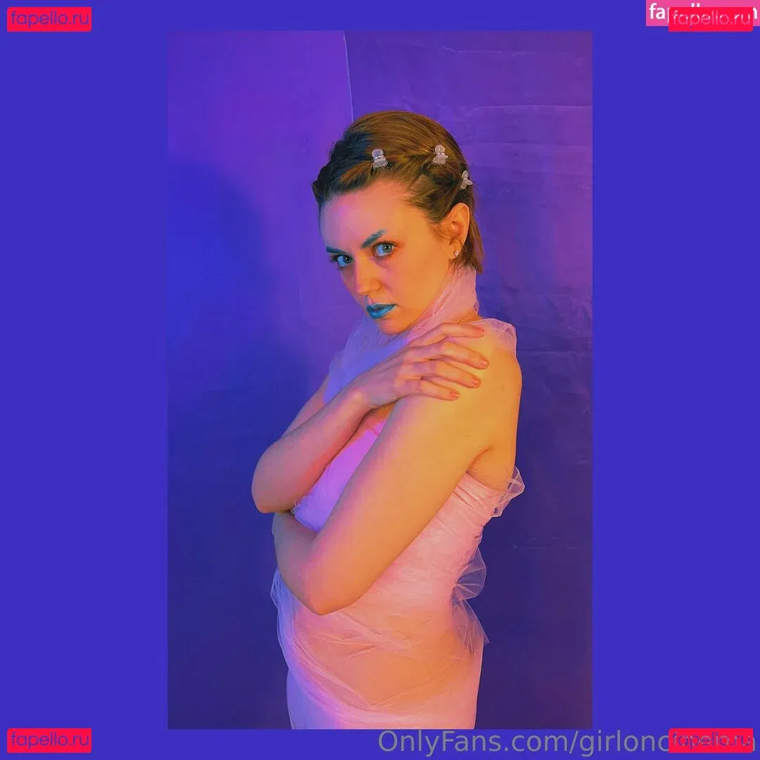 Girl On Cinema Onlyfans Photo Gallery 