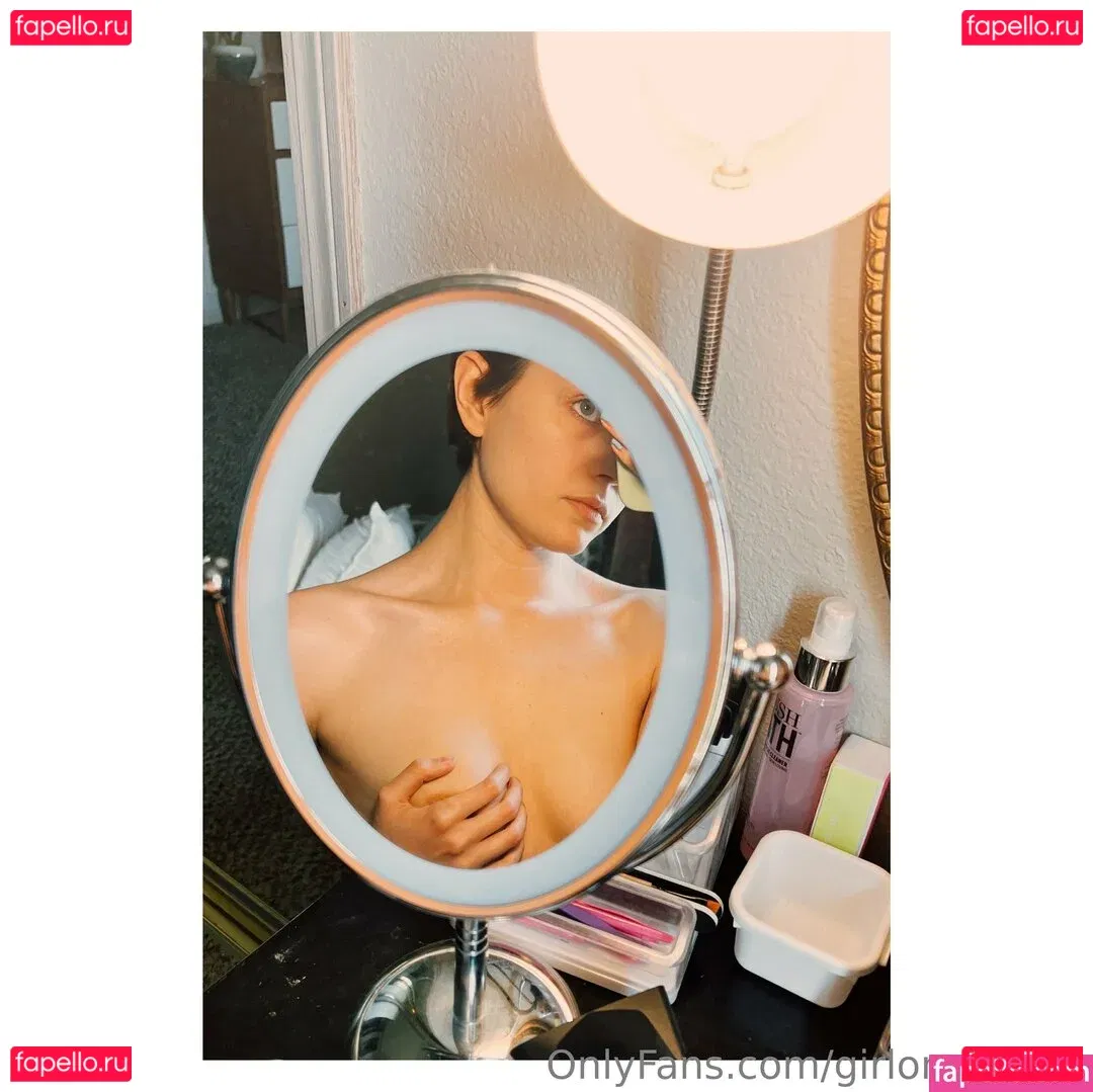 Girl On Cinema Onlyfans Photo Gallery 