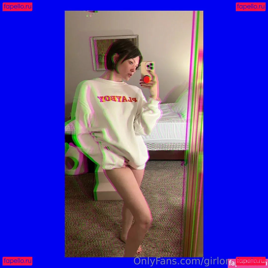 Girl On Cinema Onlyfans Photo Gallery 