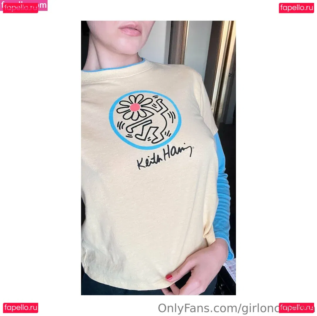 Girl On Cinema Onlyfans Photo Gallery 