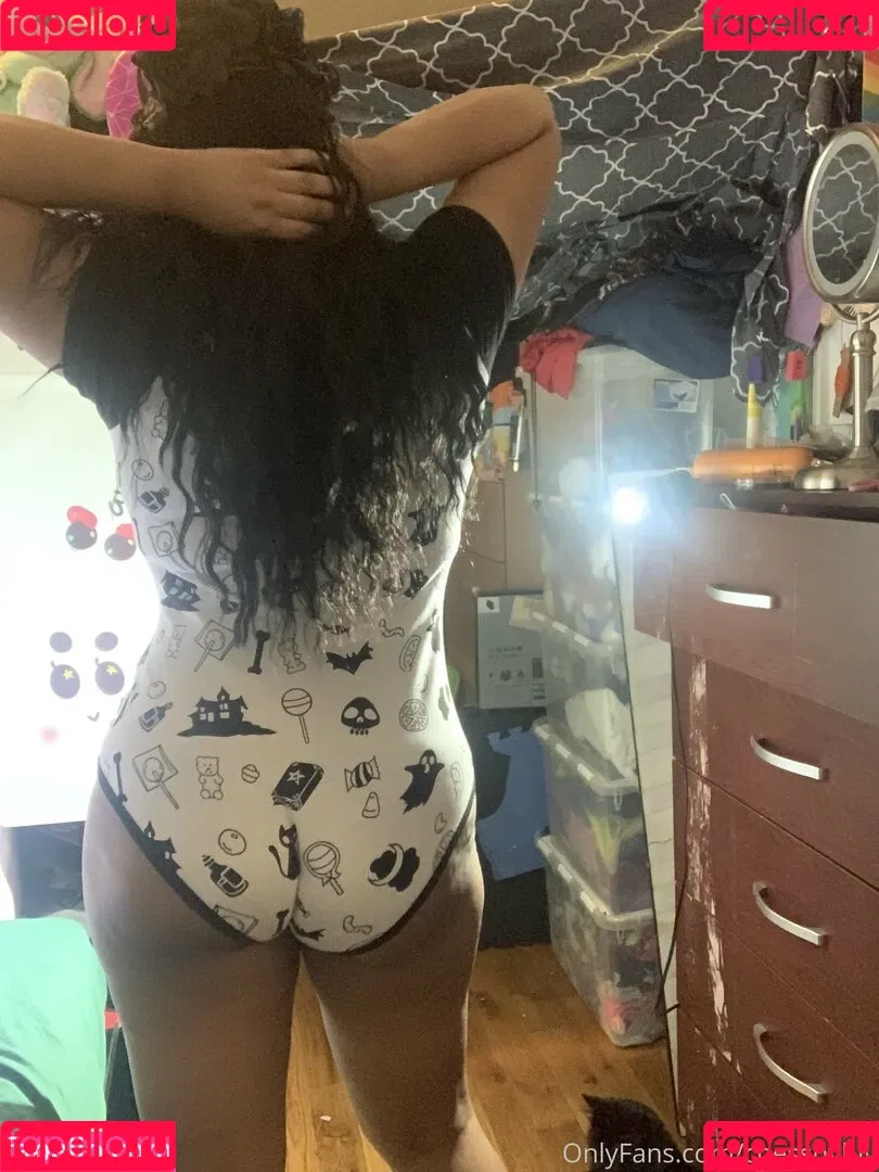 chesshy_luv Onlyfans Photo Gallery 