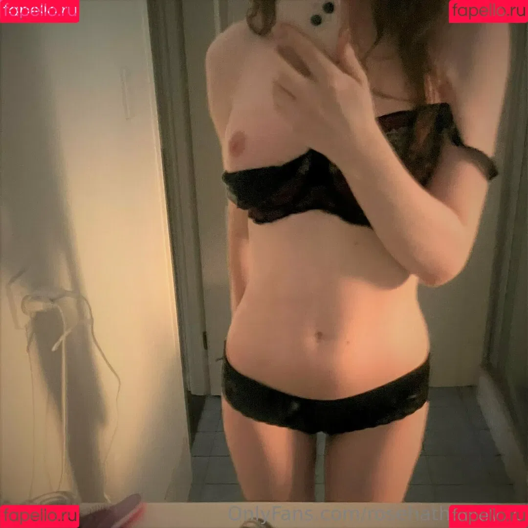 rosehathaway70 Onlyfans Photo Gallery 