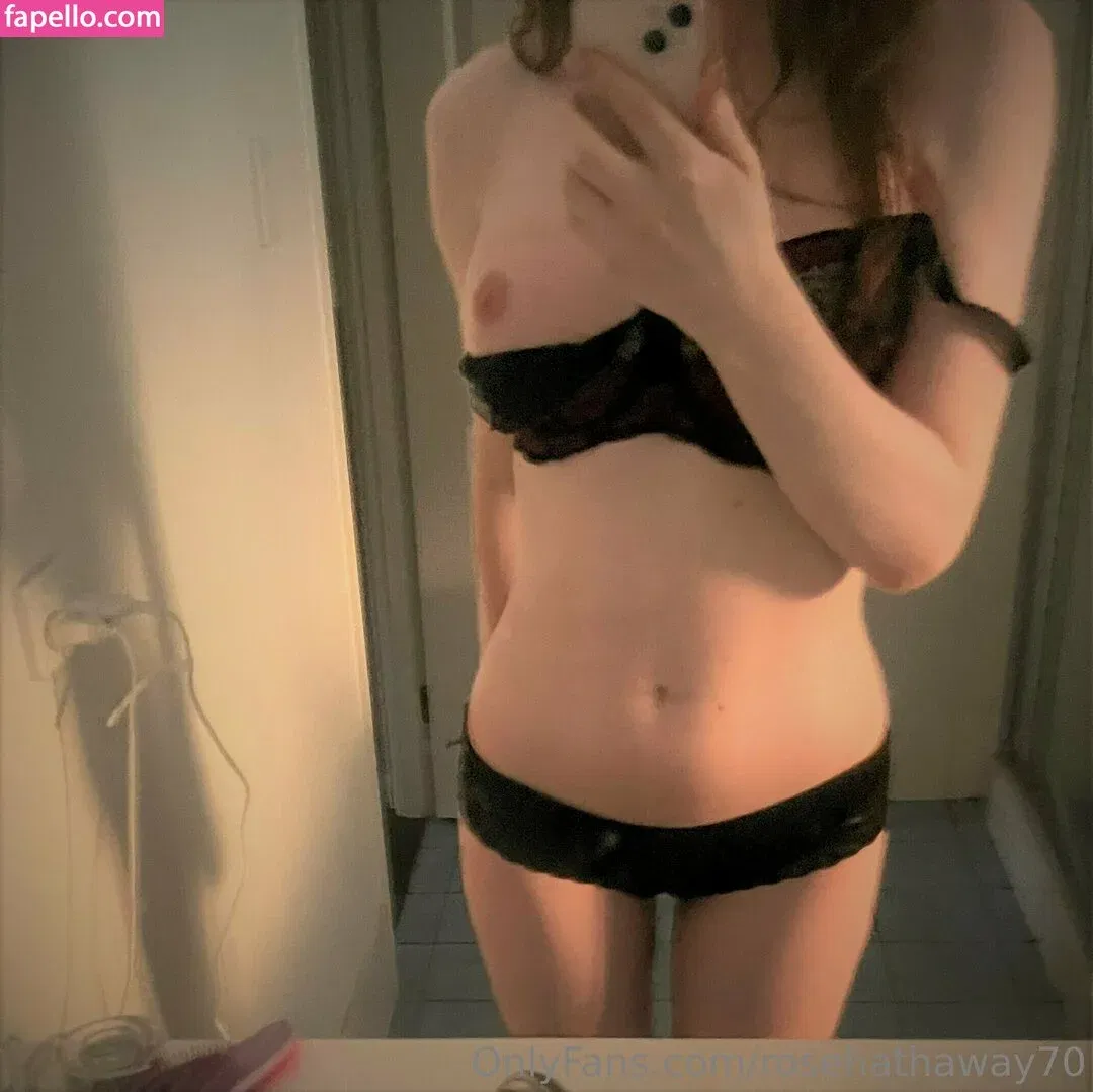 rosehathaway70 Onlyfans Photo Gallery 