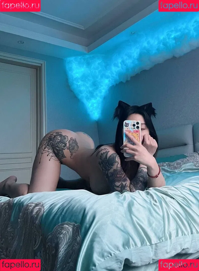 Songyuxin Hitomi Onlyfans Photo Gallery 