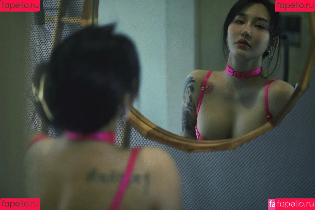 Songyuxin Hitomi Onlyfans Photo Gallery 