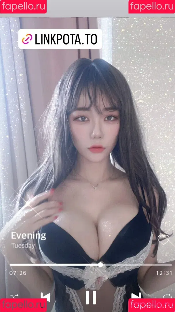 Berry Onlyfans Photo Gallery 