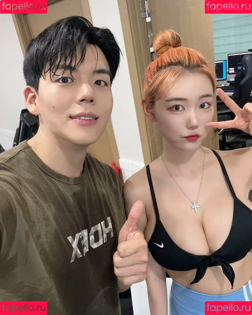 Berry Onlyfans Photo Gallery 