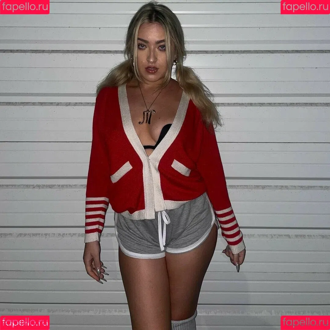 Scarlet Aviram Onlyfans Photo Gallery 