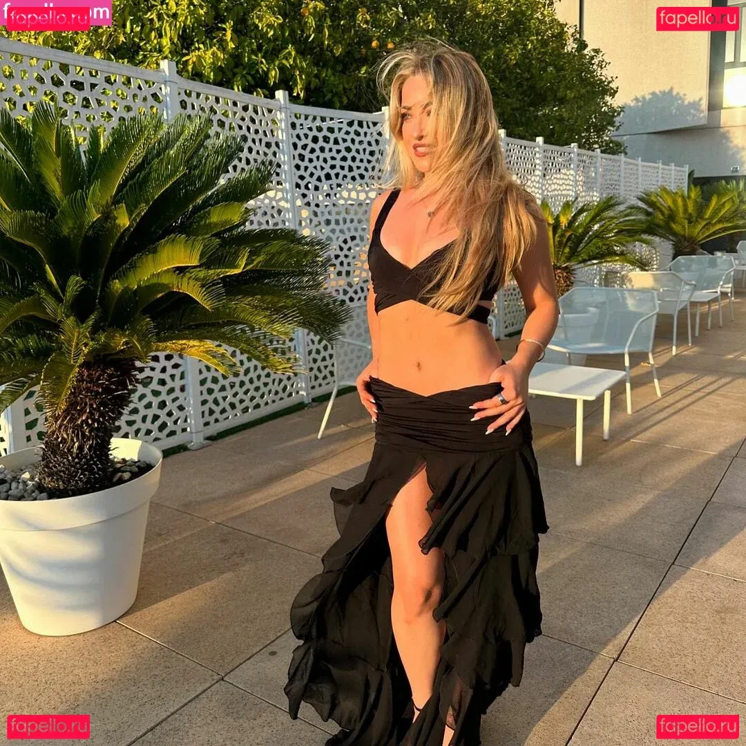 Scarlet Aviram Onlyfans Photo Gallery 