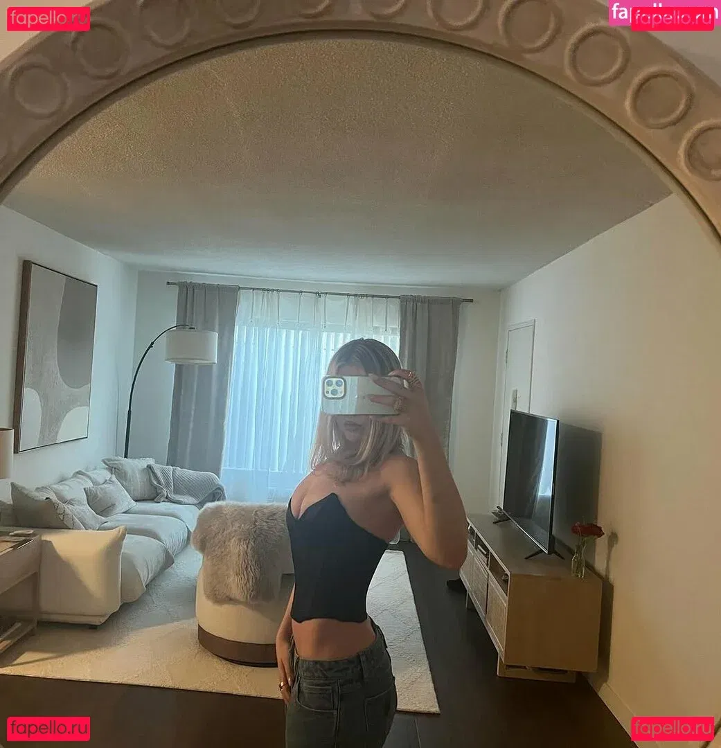 Scarlet Aviram Onlyfans Photo Gallery 