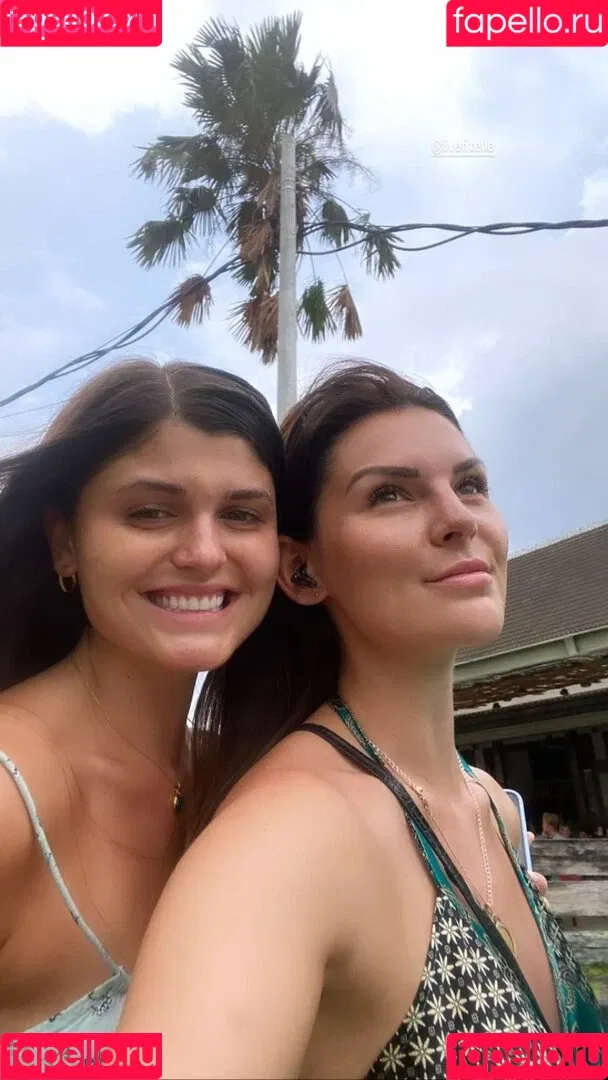 livefitelle Onlyfans Photo Gallery 