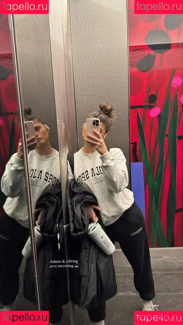 livefitelle Onlyfans Photo Gallery 