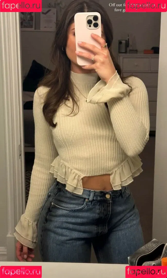livefitelle Onlyfans Photo Gallery 