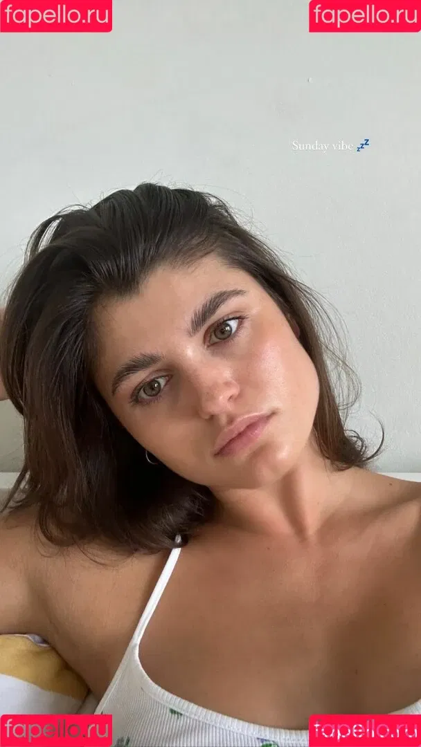 livefitelle Onlyfans Photo Gallery 