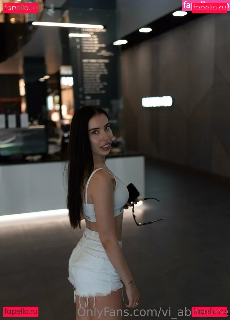 vi_aboutme Onlyfans Photo Gallery 